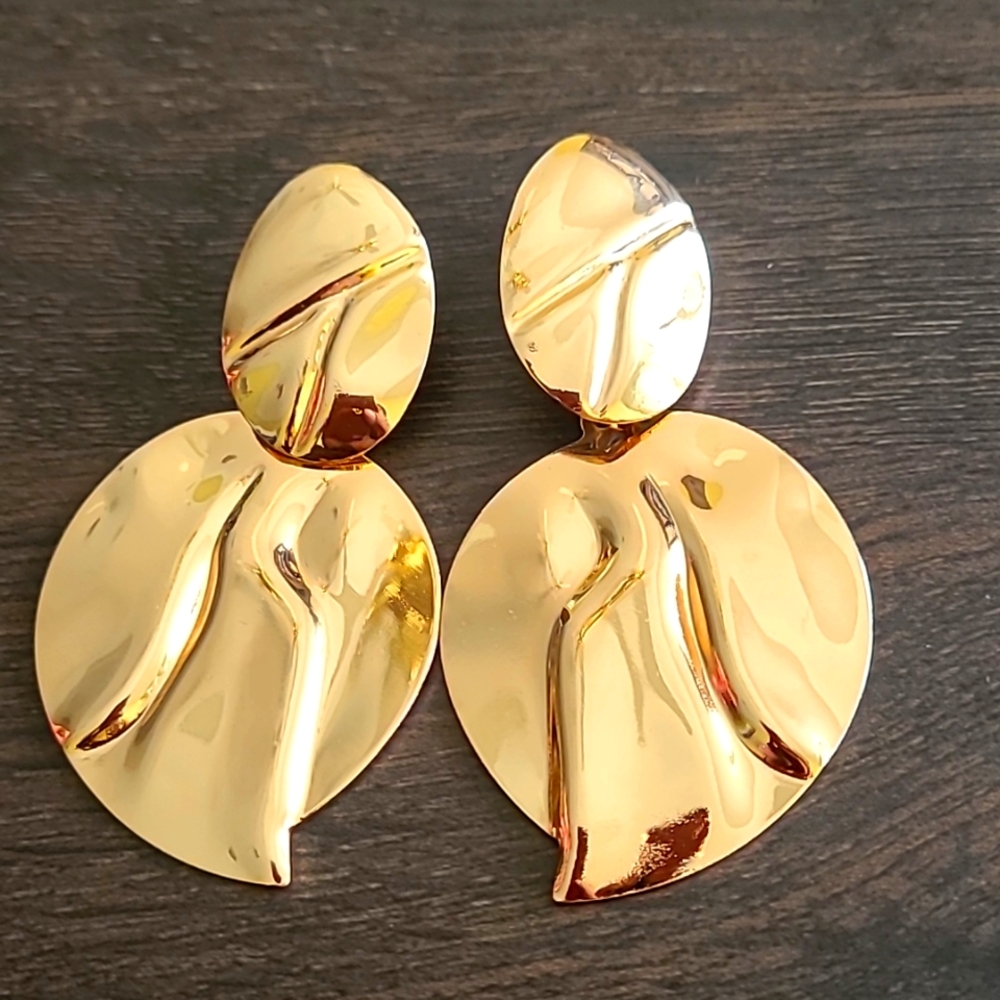 Earings